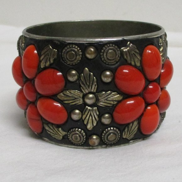 ***SOLD*** Wide Metal Cuff Bracelet Red Slag Glass Cabochon Inlay 2" - Picture 2 of 5